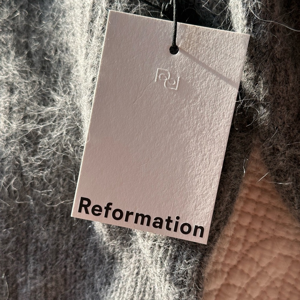 Reformation Cosmia Alpaca Grey Sweater - Picture 7 of 11
